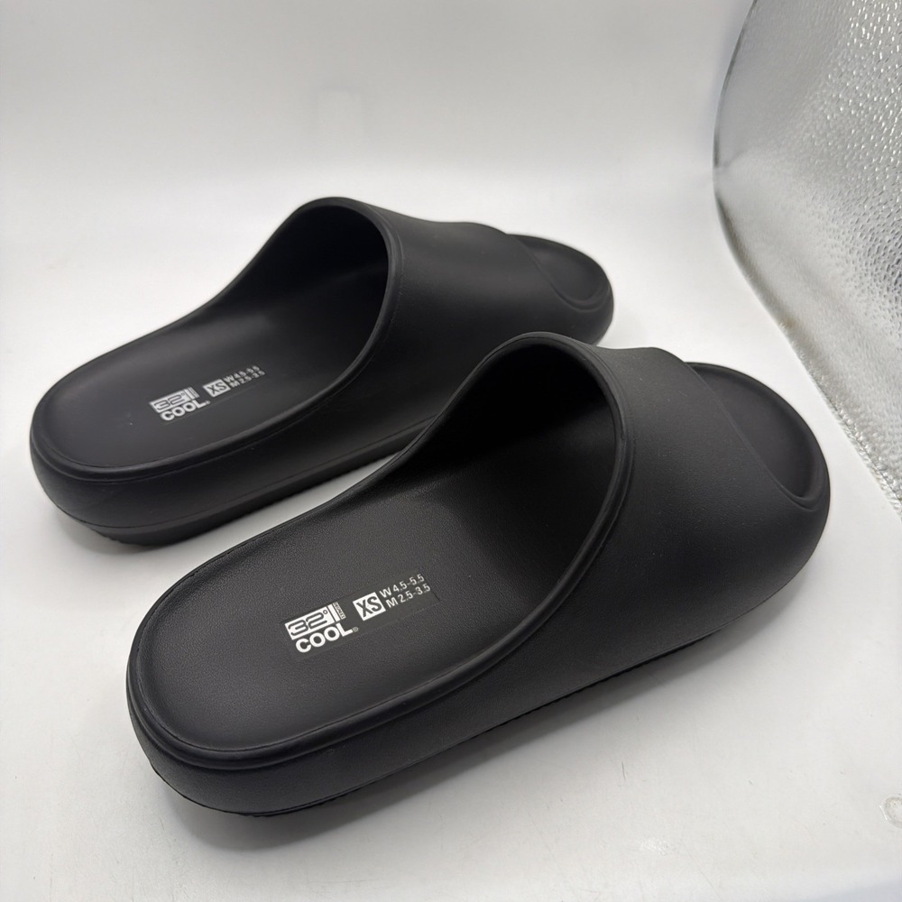 32° Cool Cushion Slides Black Size W 4.4-5.5/M 2.5-3.5. New